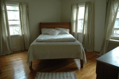 1st bedroom 8/28/5